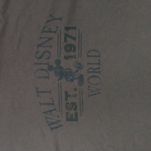 Disney T-Shirt - Picture 2 of 4